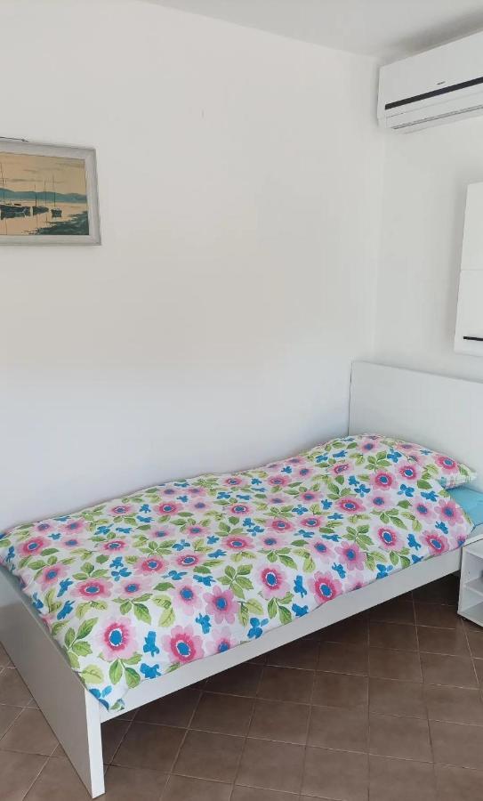 Family Apartments Tomy 푸나트 외부 사진