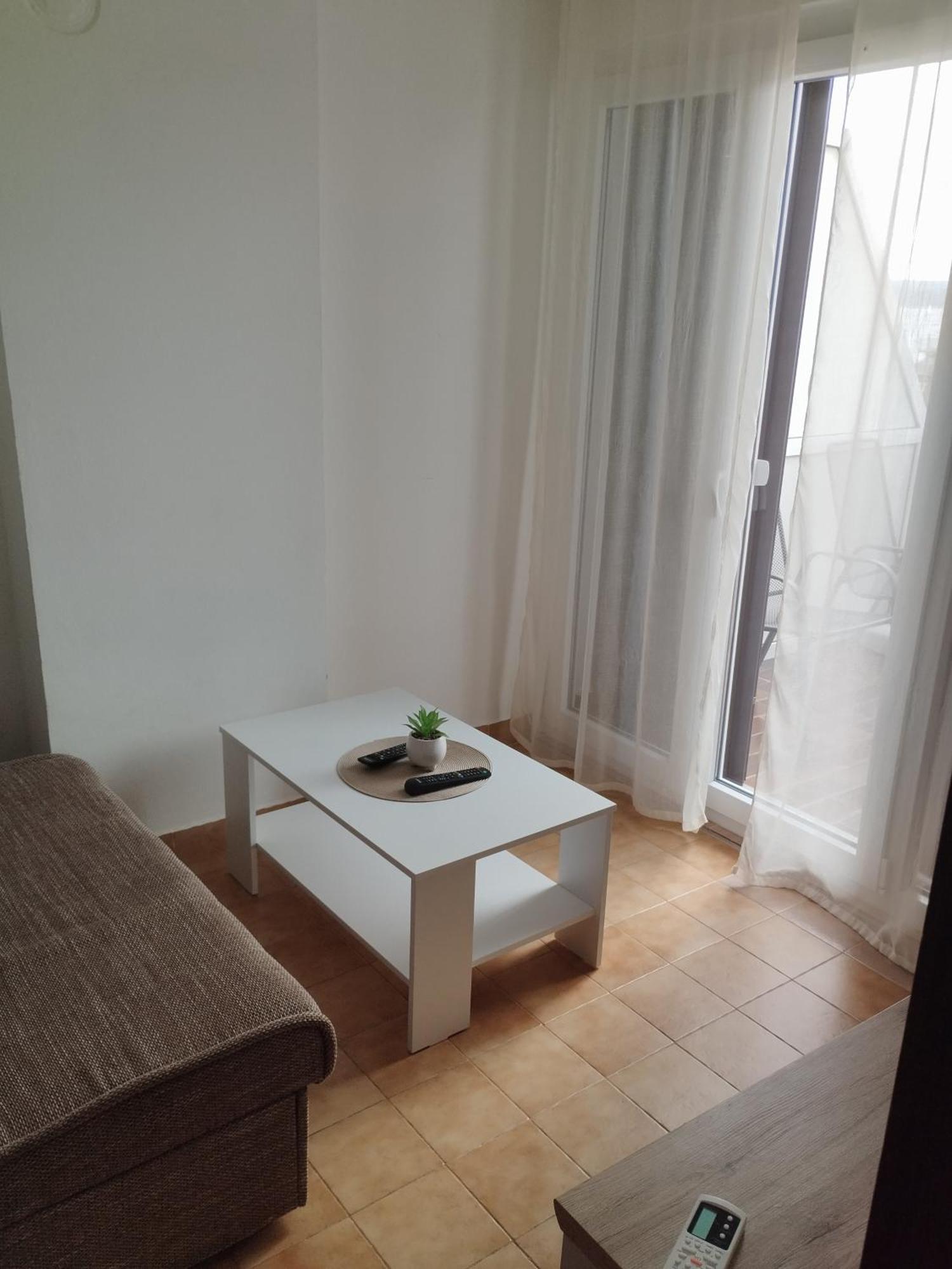Family Apartments Tomy 푸나트 외부 사진
